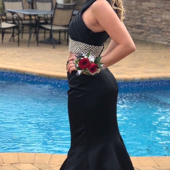 Sherri Hill Dresses & Skirts - Sherri Hill black formal dress